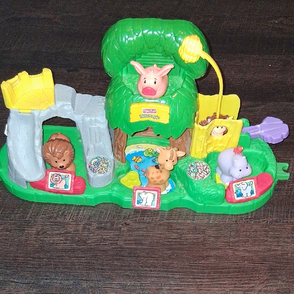 Vintage Fisher-Price Little People Animal Sounds Zoo from 2001.